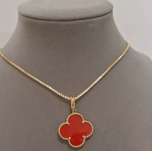 Red enamel four leafs big flower necklace